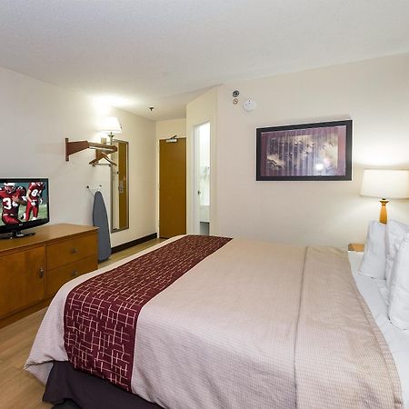Cedar Rapids Inn Exterior photo